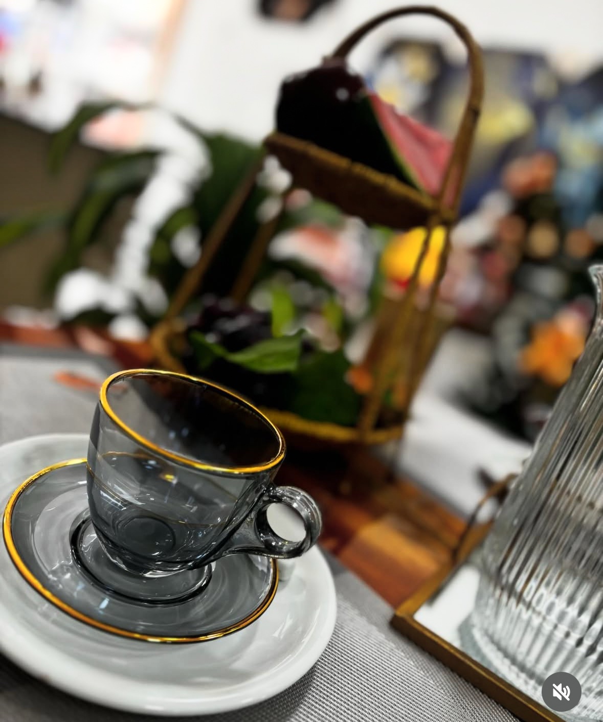 JG de Xicara + Pires Cristal Hauskraft preto com borda dourada - Imagem 3