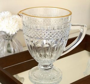 Jarra de Vidro com borda dourada