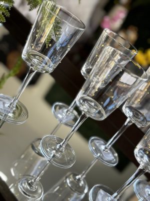 Taças de Vidro com detalhes dourados